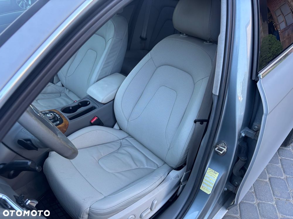 Audi A4 Limousine - 6