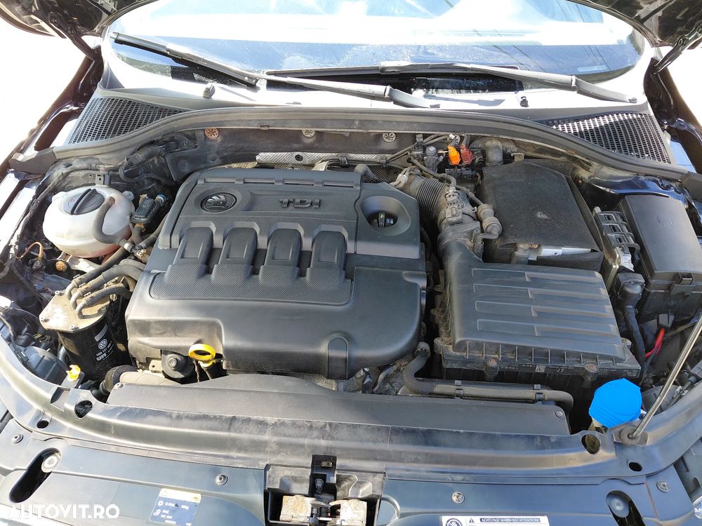 Skoda Octavia 1.6 TDI AMBITION DSG - 5