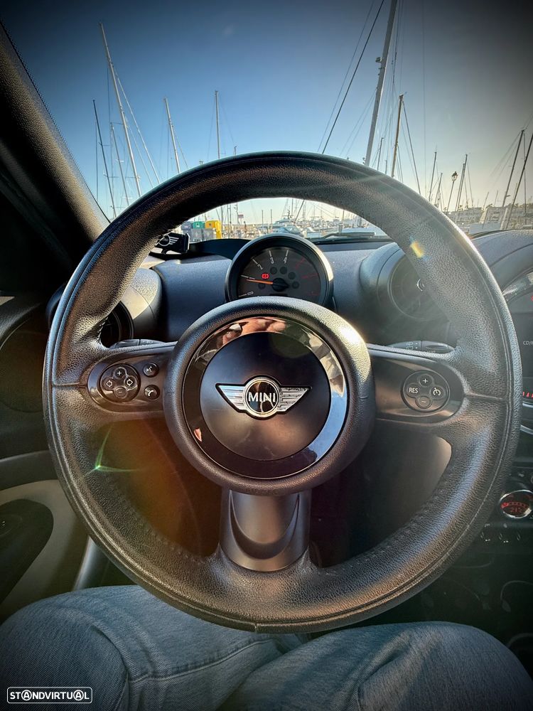 MINI Countryman One D - 16