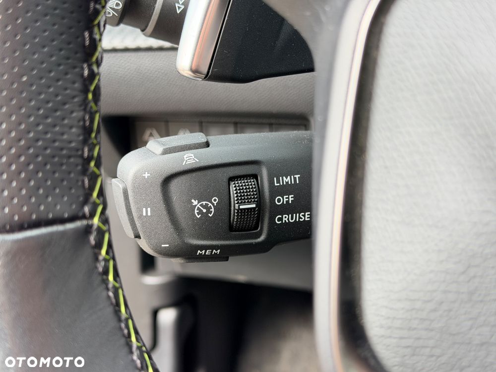 Peugeot 2008 1.5 BlueHDi GT S&S EAT8 - 31