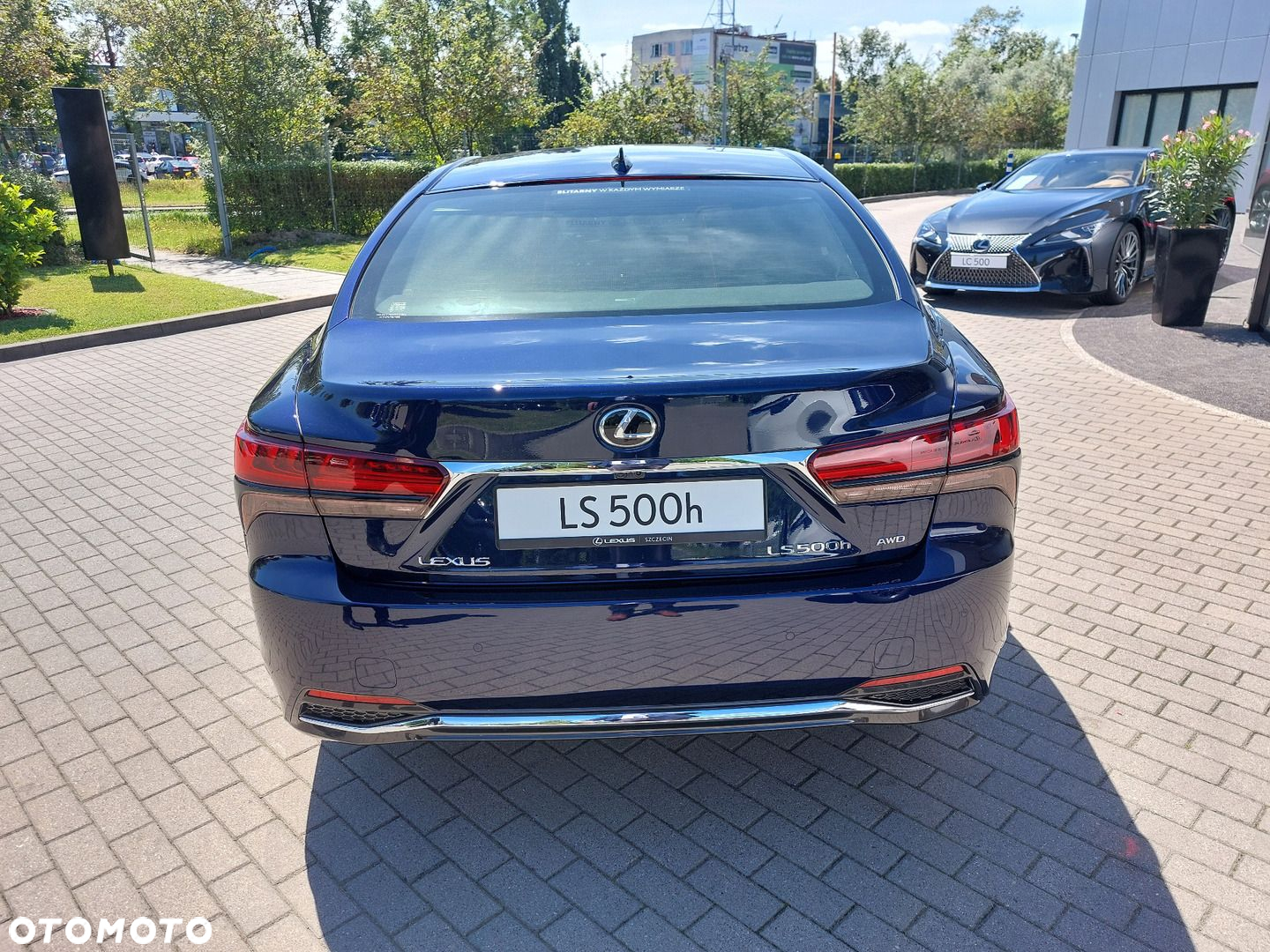 Lexus LS 500h Prestige AWD - 4