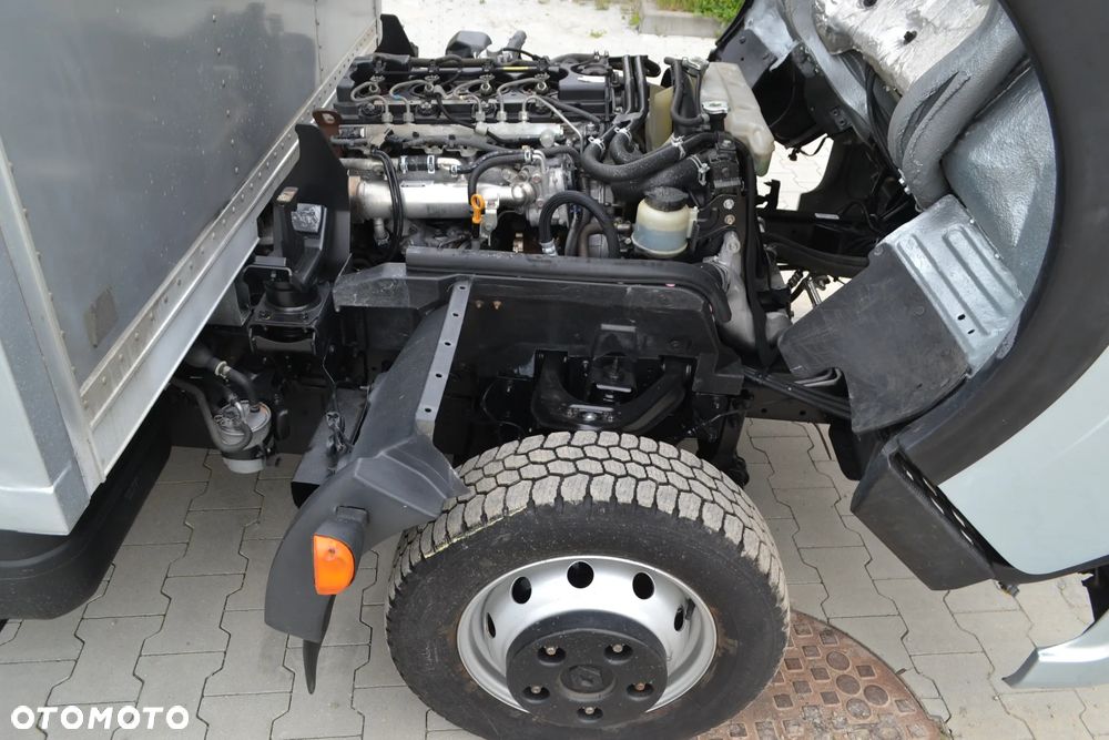 Renault Maxity - 16