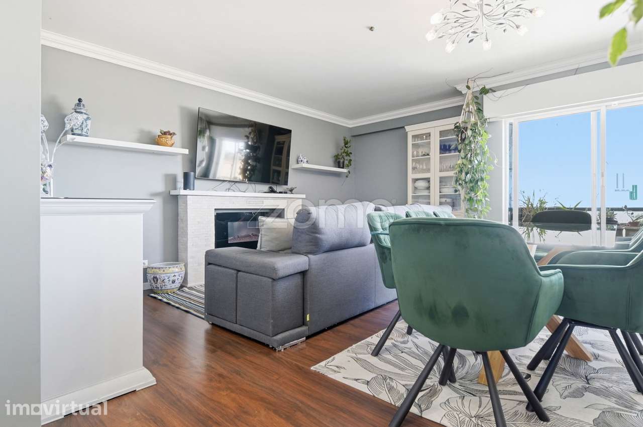 Apartamento T4 convertido em T3 em São Domingos de Rana - Grande imagem: 2/27