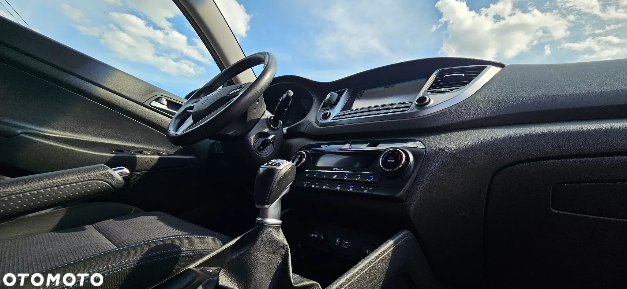 Hyundai Tucson 1.6 GDI BlueDrive Classic 2WD - 24