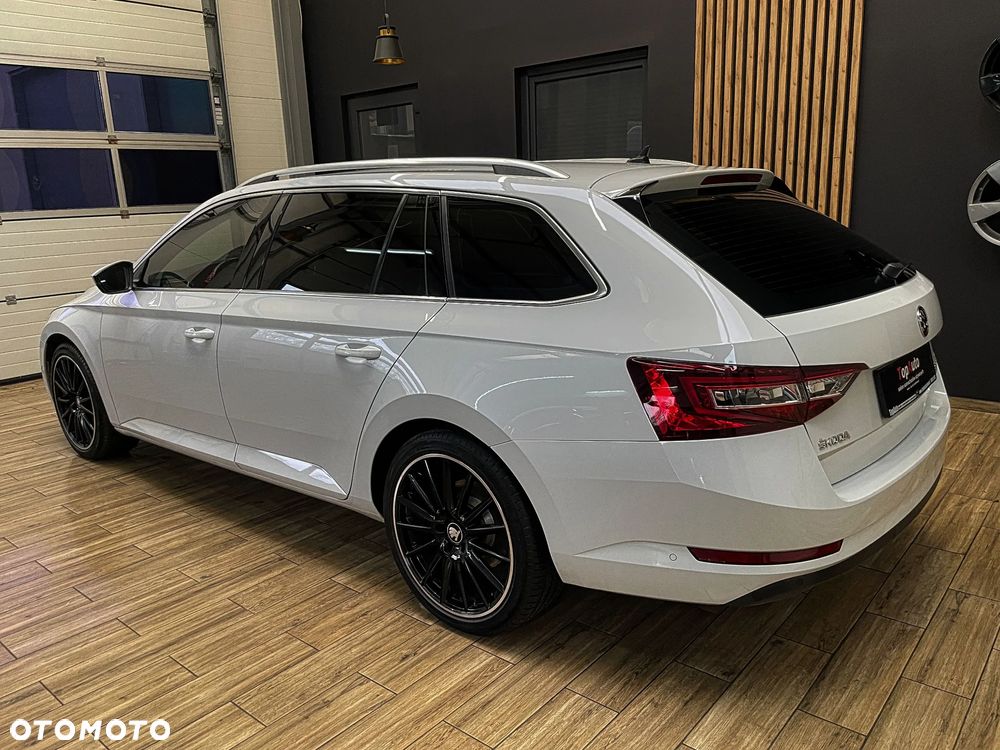 Skoda Superb 2.0 TDI Ambition DSG - 11