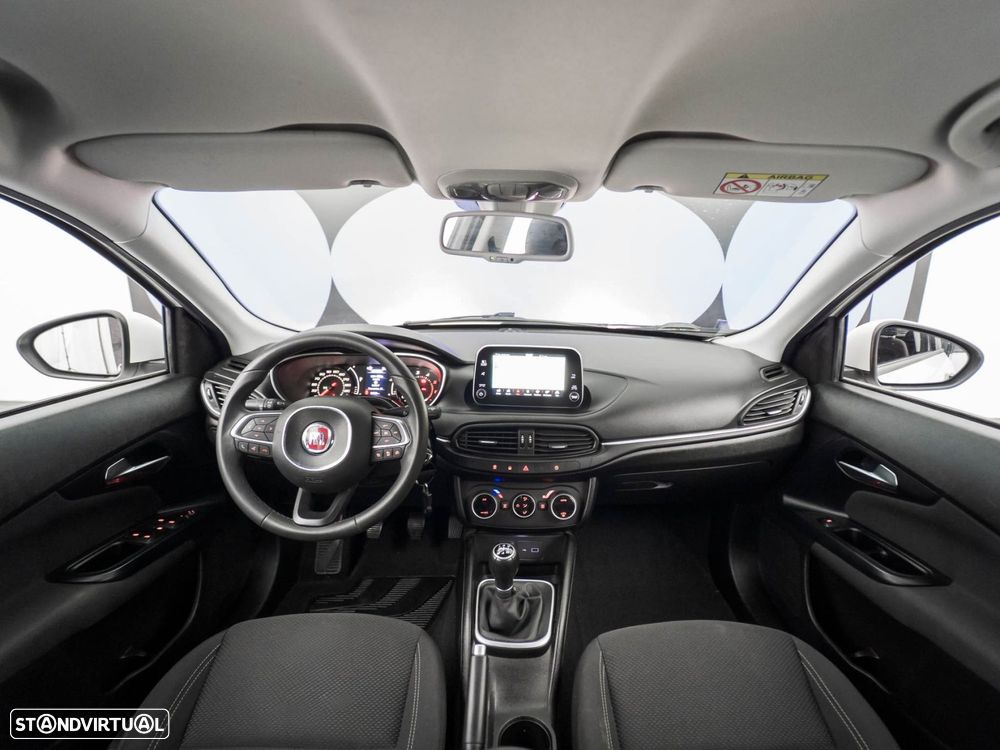 Fiat Tipo Station Wagon 1.3 M-Jet Lounge - 10