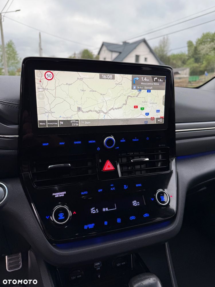 Hyundai IONIQ 1.6 GDI Premium - 25