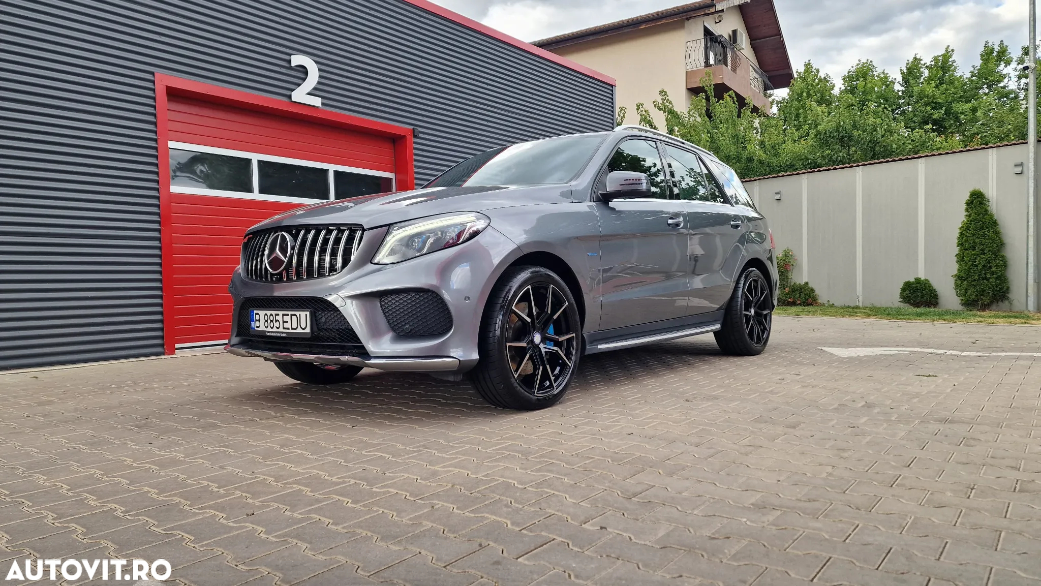 Mercedes-Benz GLE 500 e 4MATIC - 6