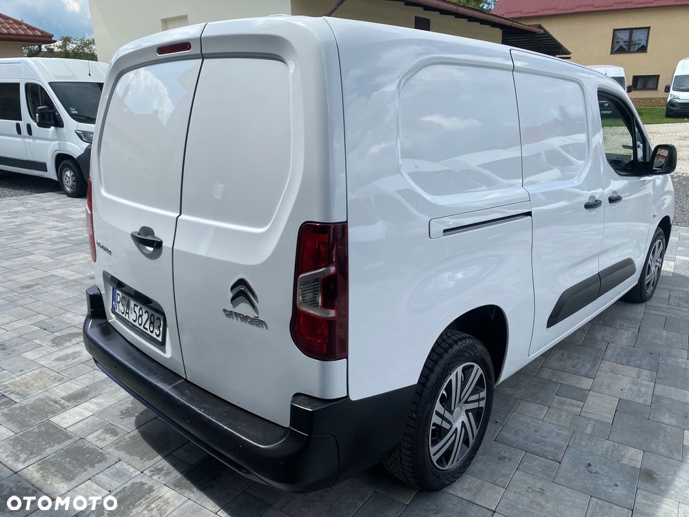 Citroën BERLINGO 1.6 HDI, MAX długi, 3-osobowy, klimatyzacja, zakupiony w salonie w Rzeszowie - 37
