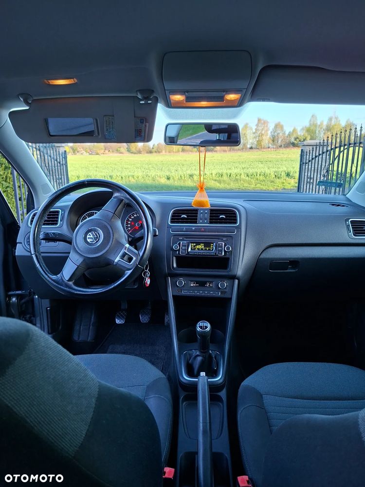 Volkswagen Polo 1.6 TDI Highline - 11