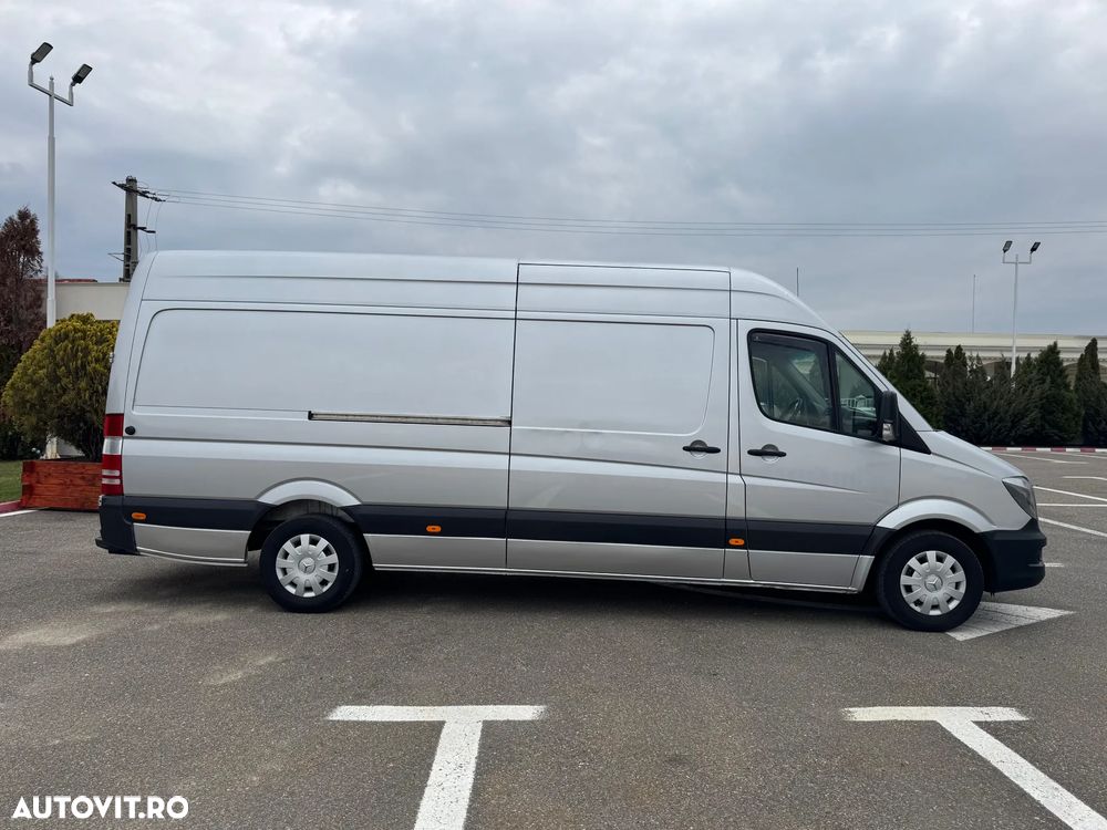 Mercedes-Benz Sprinter - 15