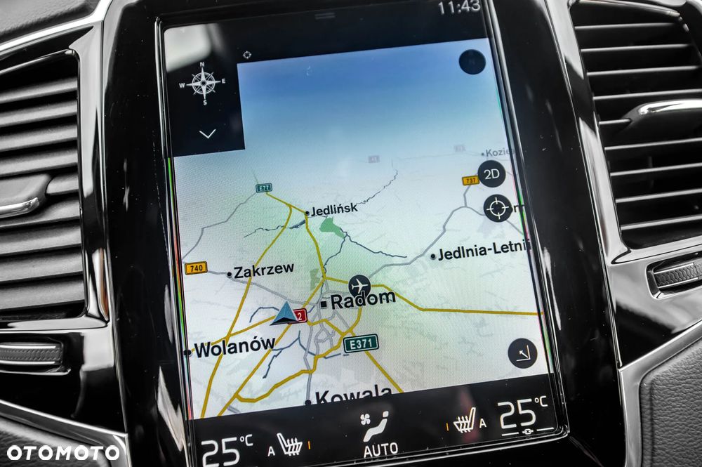Volvo XC 90 D5 SCR AWD R-Design - 18