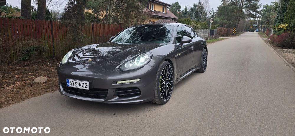 Porsche Panamera 4S PDK - 2