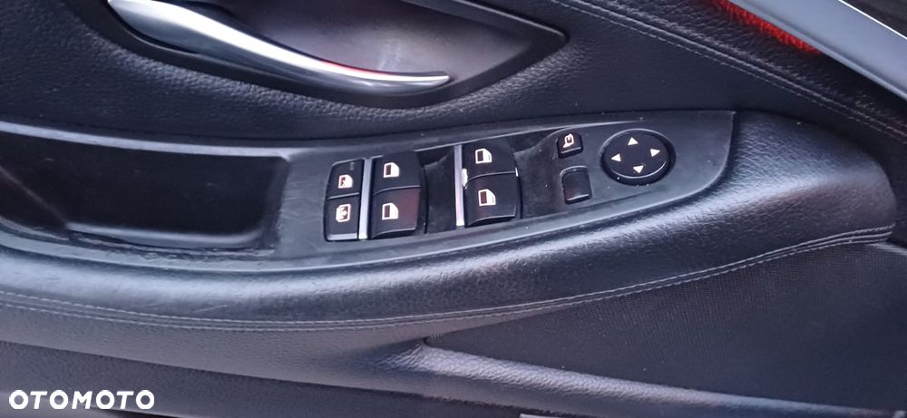 BMW Seria 5 535i xDrive Sport-Aut Modern Line - 23