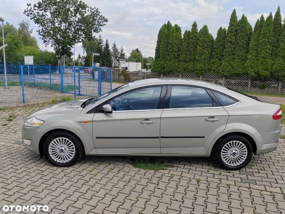 Ford Mondeo - 9