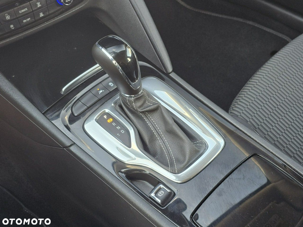 Opel Insignia - 11