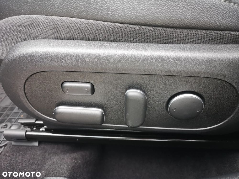 Hyundai Kona 1.6 T-GDI Platinum 4WD DCT - 32