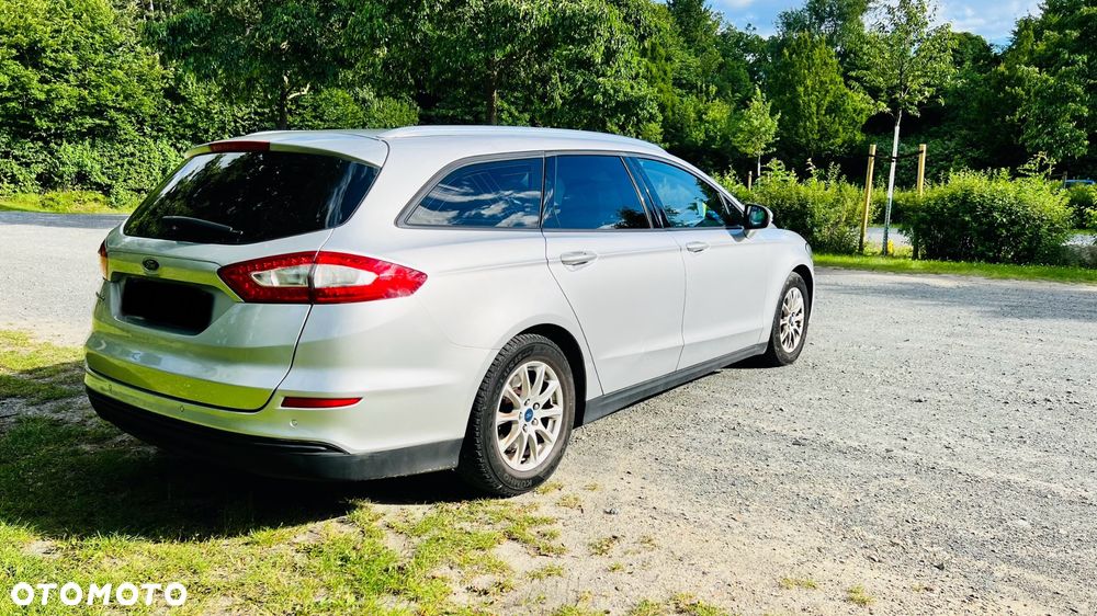 Ford Mondeo 2.0 TDCi Titanium PowerShift - 4