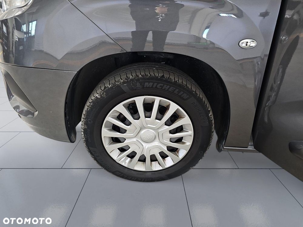 Toyota Proace City Verso Long 1.5 D-4D Business - 30