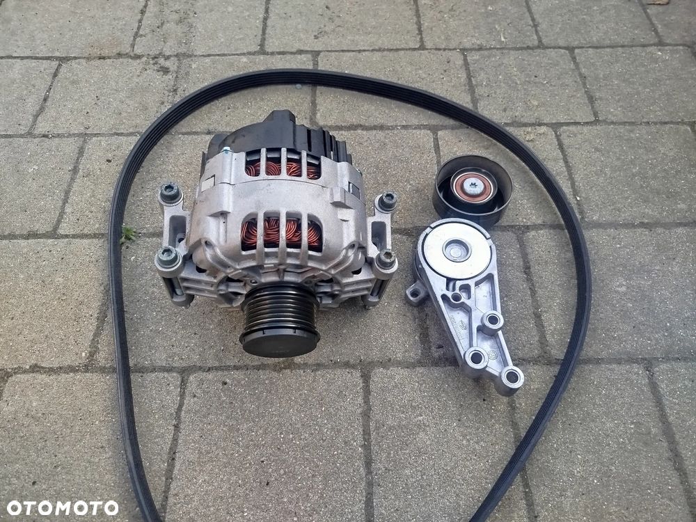 AUDI A4 B6 B7 18.T alternator BOSCH nowy - 1