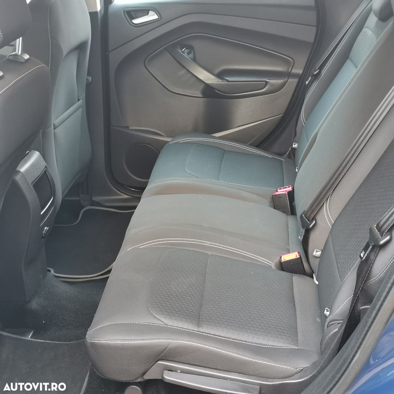 Ford Kuga - 9