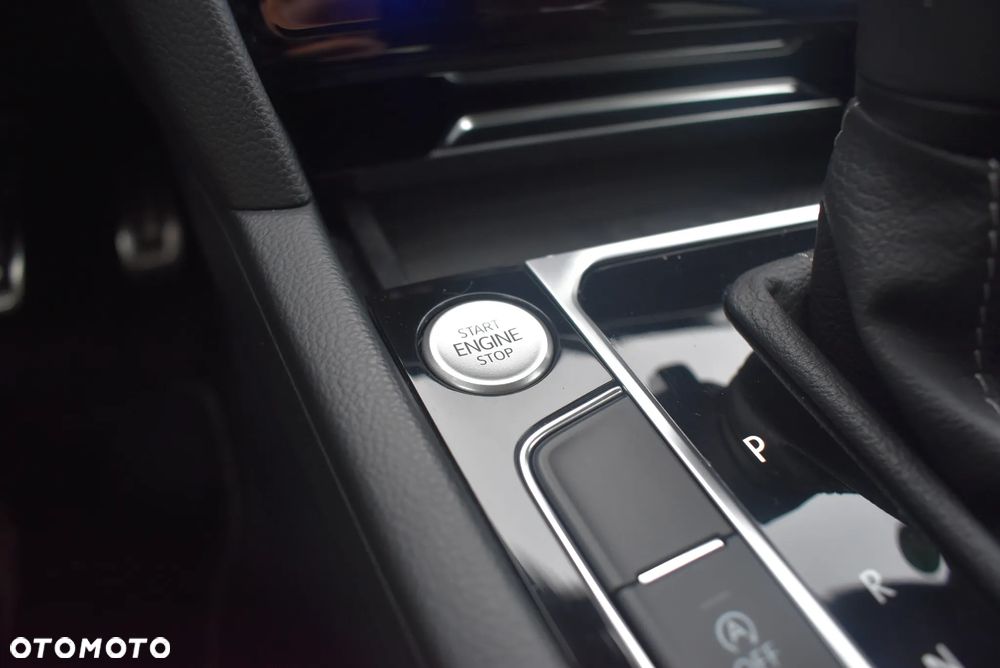 Volkswagen Arteon 2.0 TDI R-Line DSG - 30