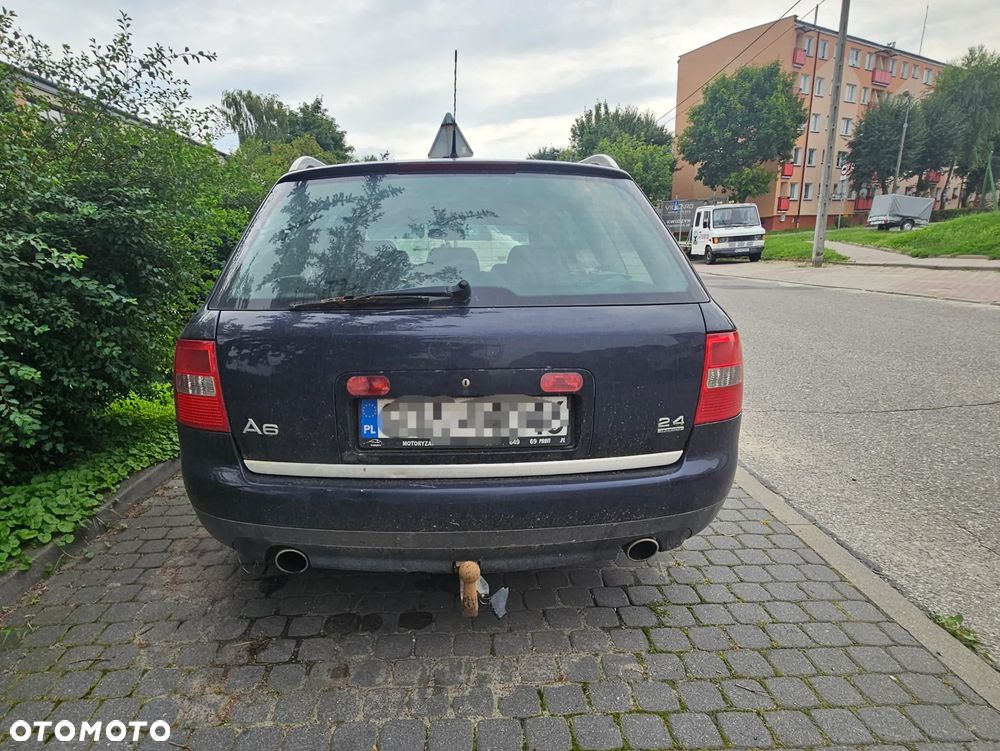 Audi A6 Avant 2.4 Quattro - 3