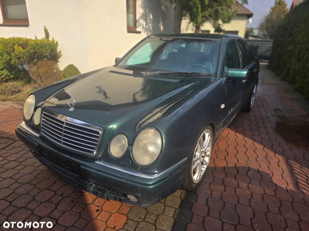 Mercedes-Benz Klasa E - 13