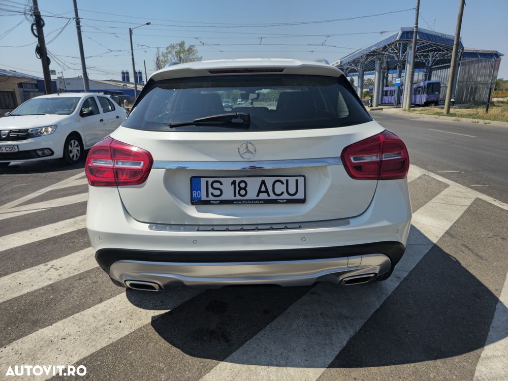 Mercedes-Benz GLA 180 d 7G-DCT - 9