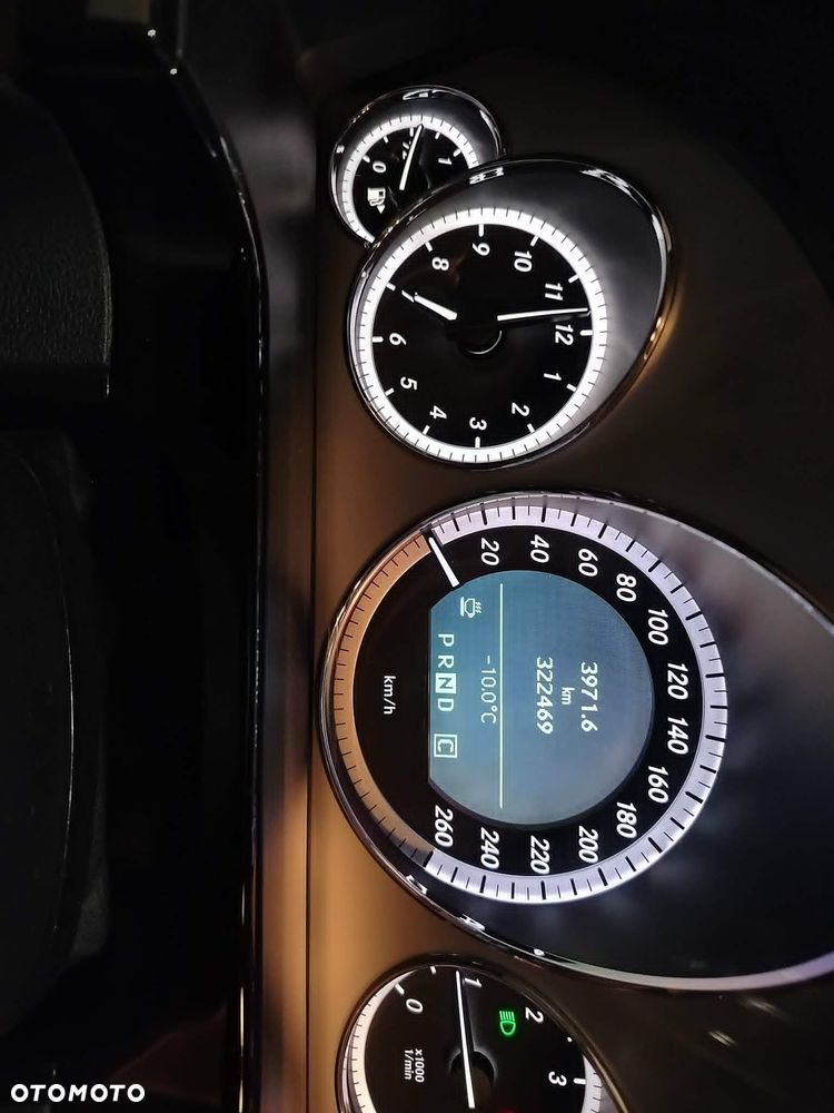 Mercedes-Benz Klasa E - 8