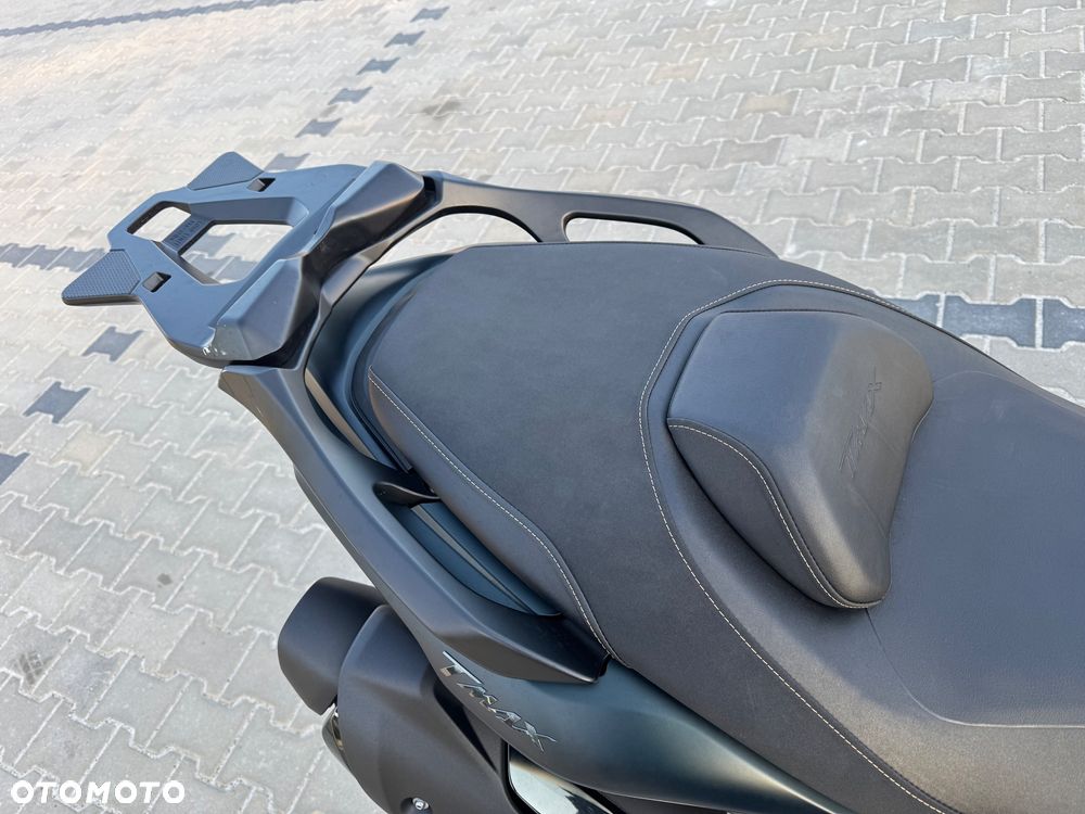 Yamaha Tmax - 13