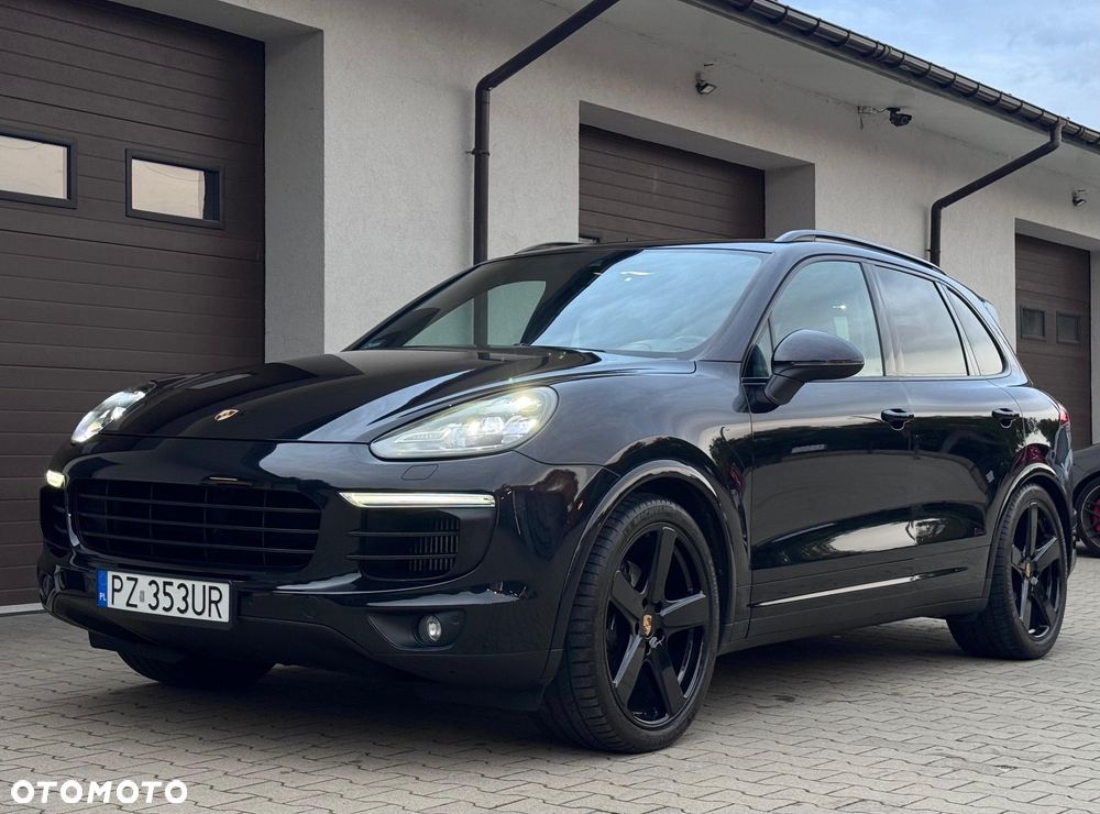 Porsche Cayenne Platinum Edition - 12