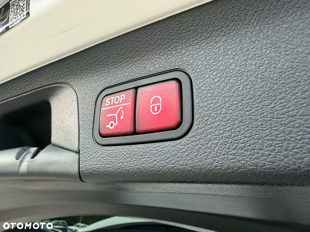Mercedes-Benz GLS - 23