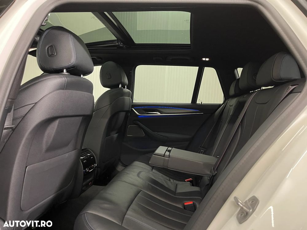BMW Seria 5 530d xDrive Touring Aut. M Sport Edition - 14