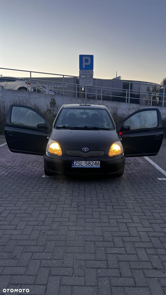 Toyota Yaris 1.0 - 2
