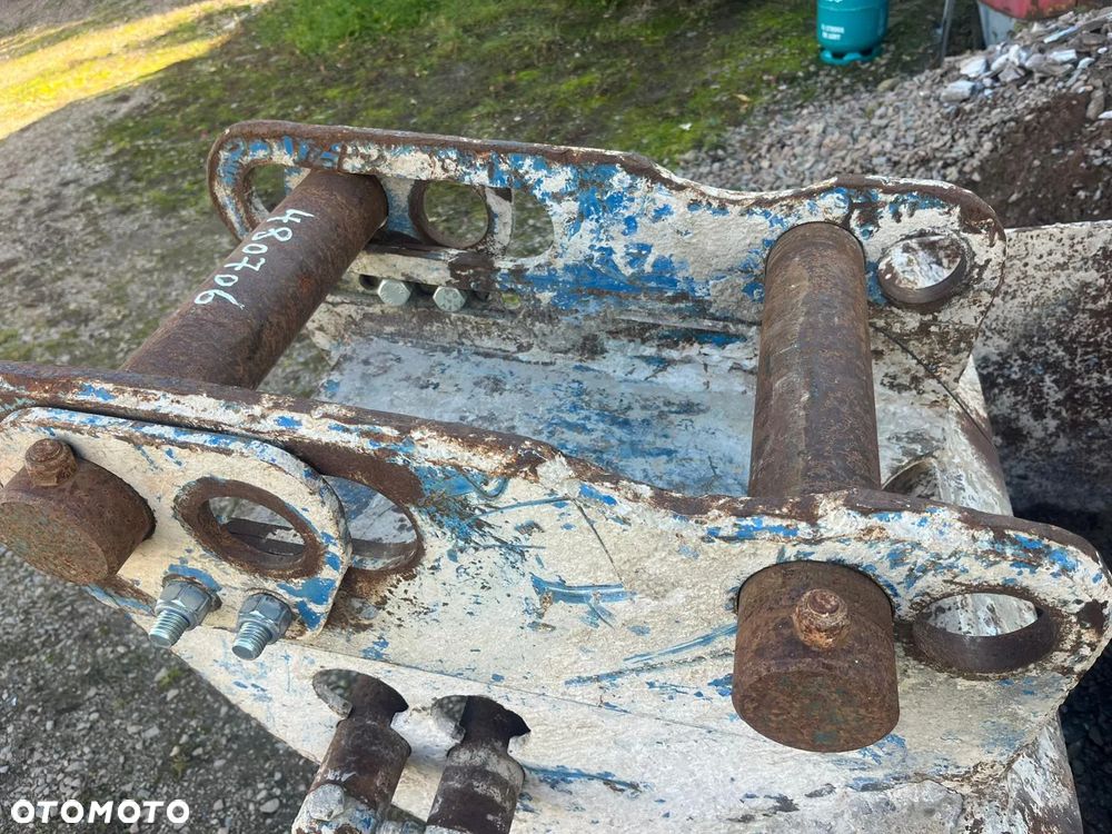 Łyżka dozownik pojemnik podajnk kosz zasypowy do wylewania betonu fi65mm fi80mmok. 0,8m. - 4