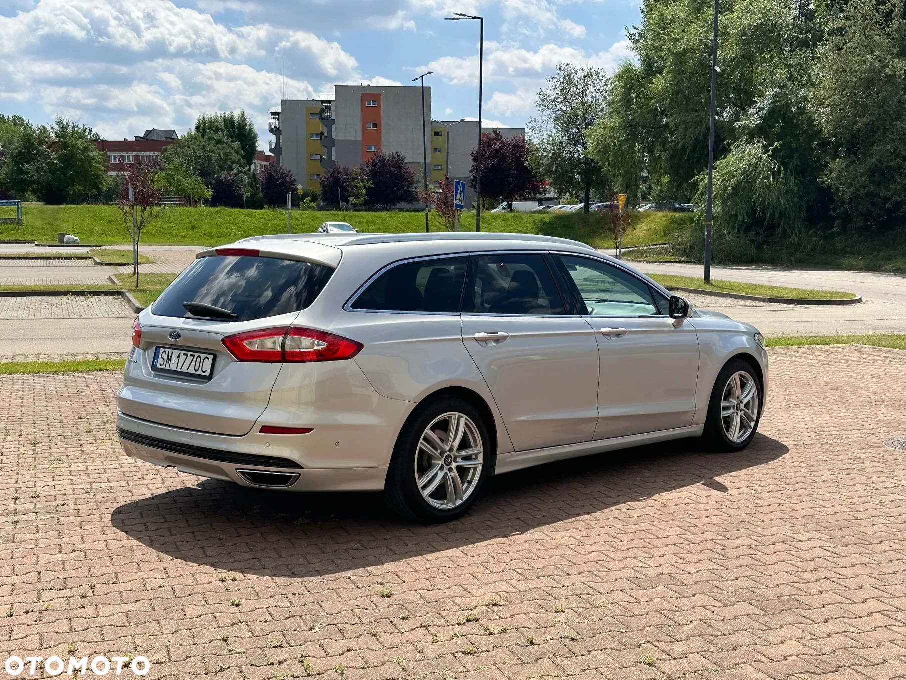 Ford Mondeo 2.0 EcoBoost Titanium - 10
