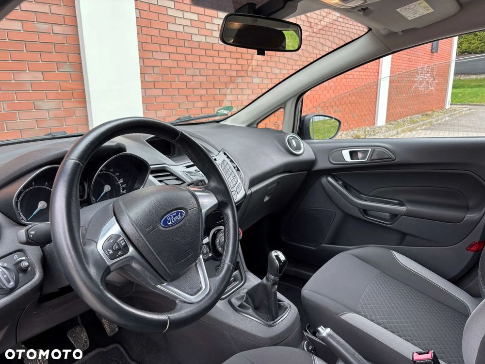 Ford Fiesta 1.25 Celebration - 15
