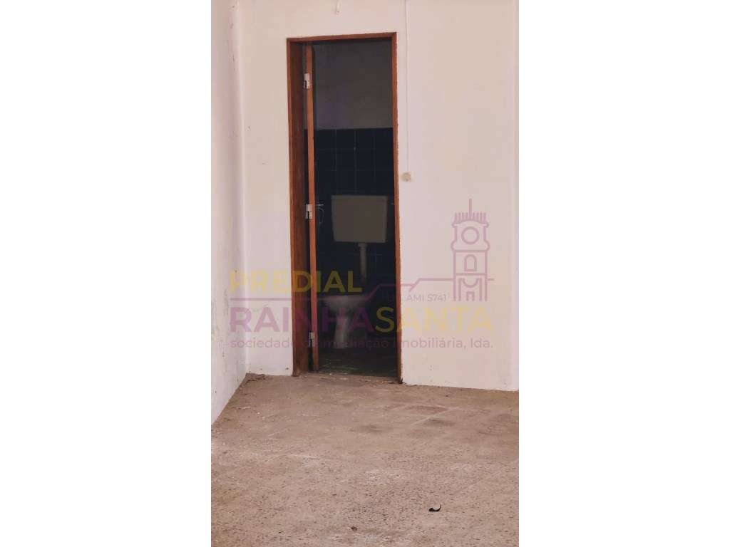 Arrecadação com licença para armazém/ atividade industrial - Grande imagem: 3/5