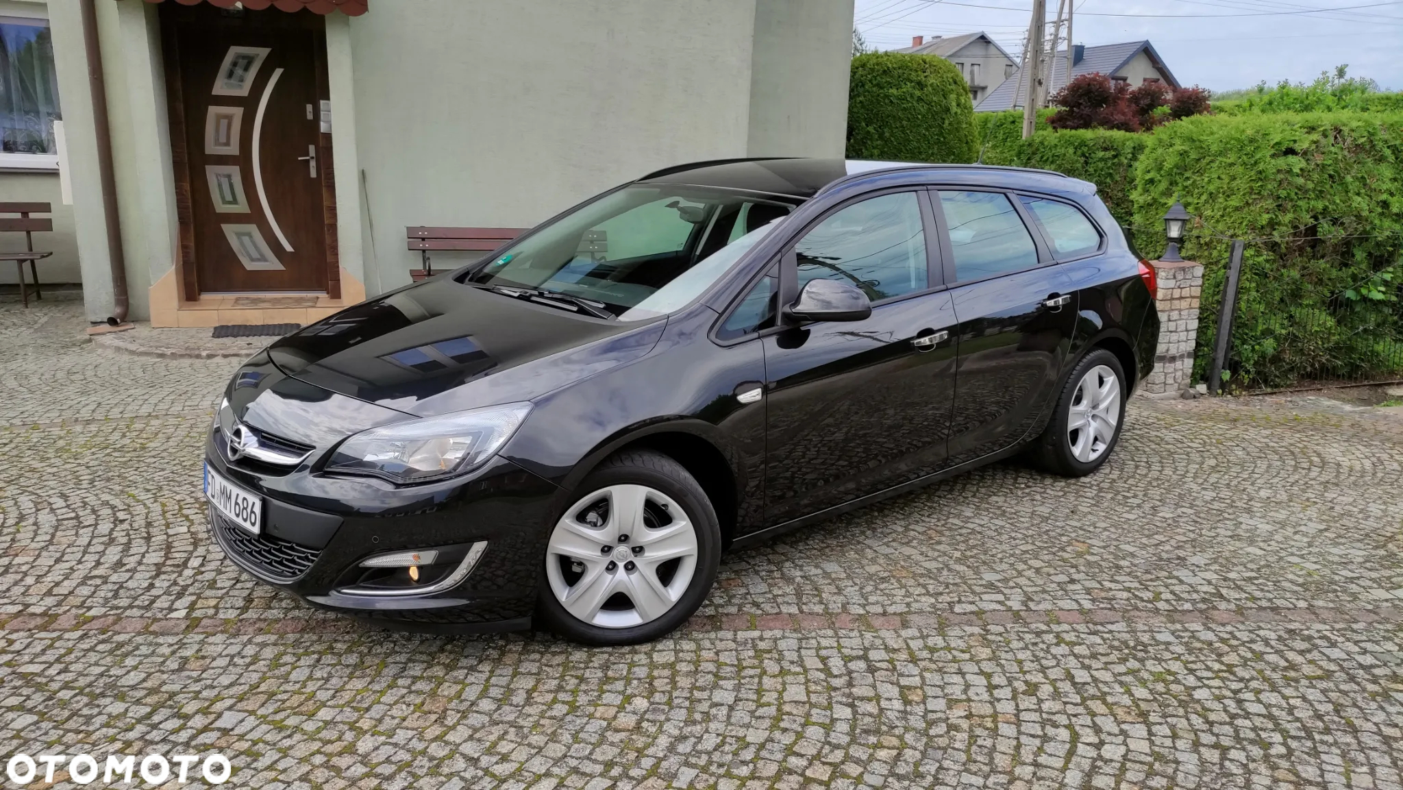 Opel Astra 1.4 Turbo Sports Tourer - 2
