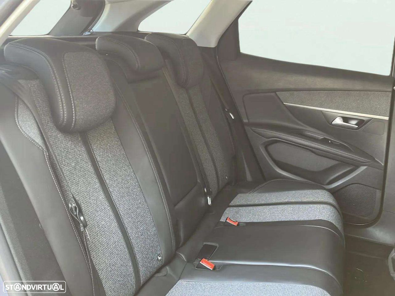 Peugeot 3008 1.6 BlueHDi Allure EAT6 - 14