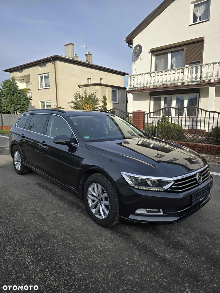 Volkswagen Passat 2.0 TDI (BlueMotion Technology) DSG Comfortline - 16