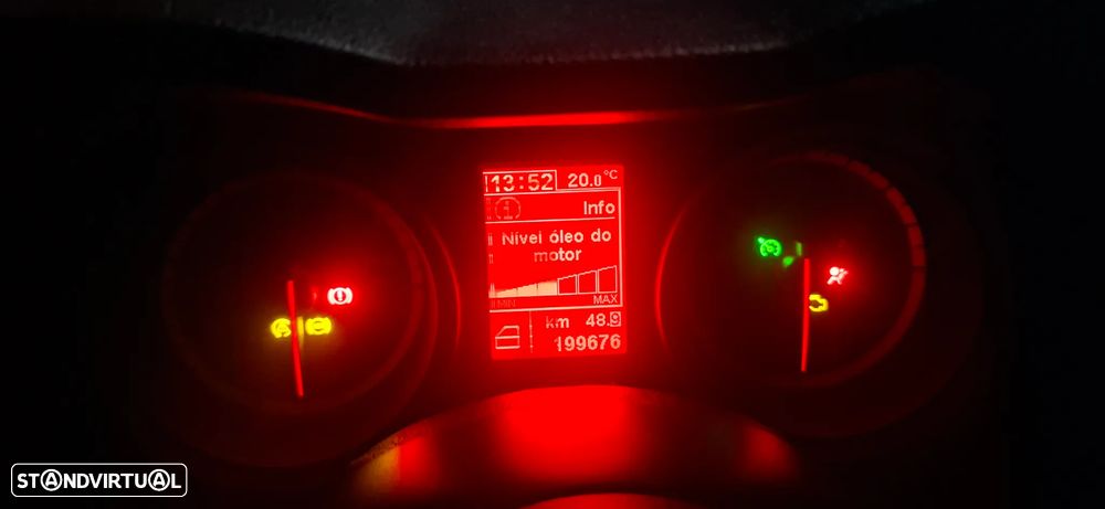 Alfa Romeo 159 1.9 JTDm 16V - 10