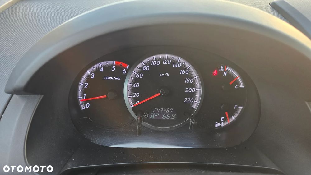 Mazda 5 2.0 CD DPF Active - 39