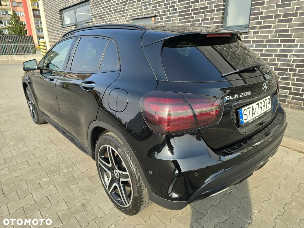 Mercedes-Benz GLA 200 7G-DCT AMG Line - 7