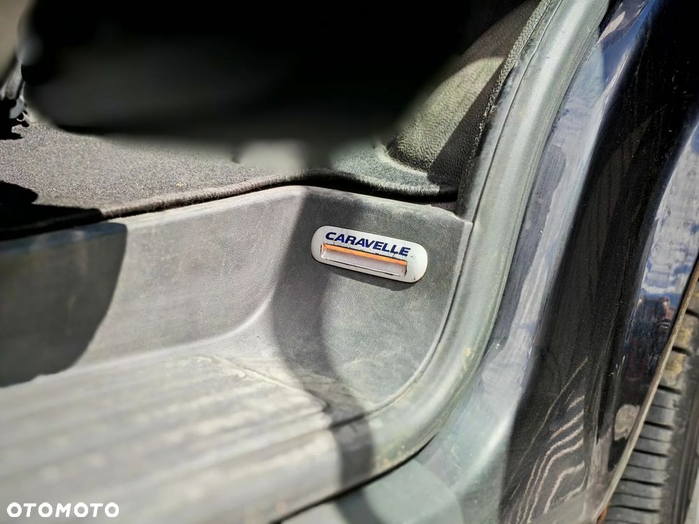 Volkswagen Caravelle - 8