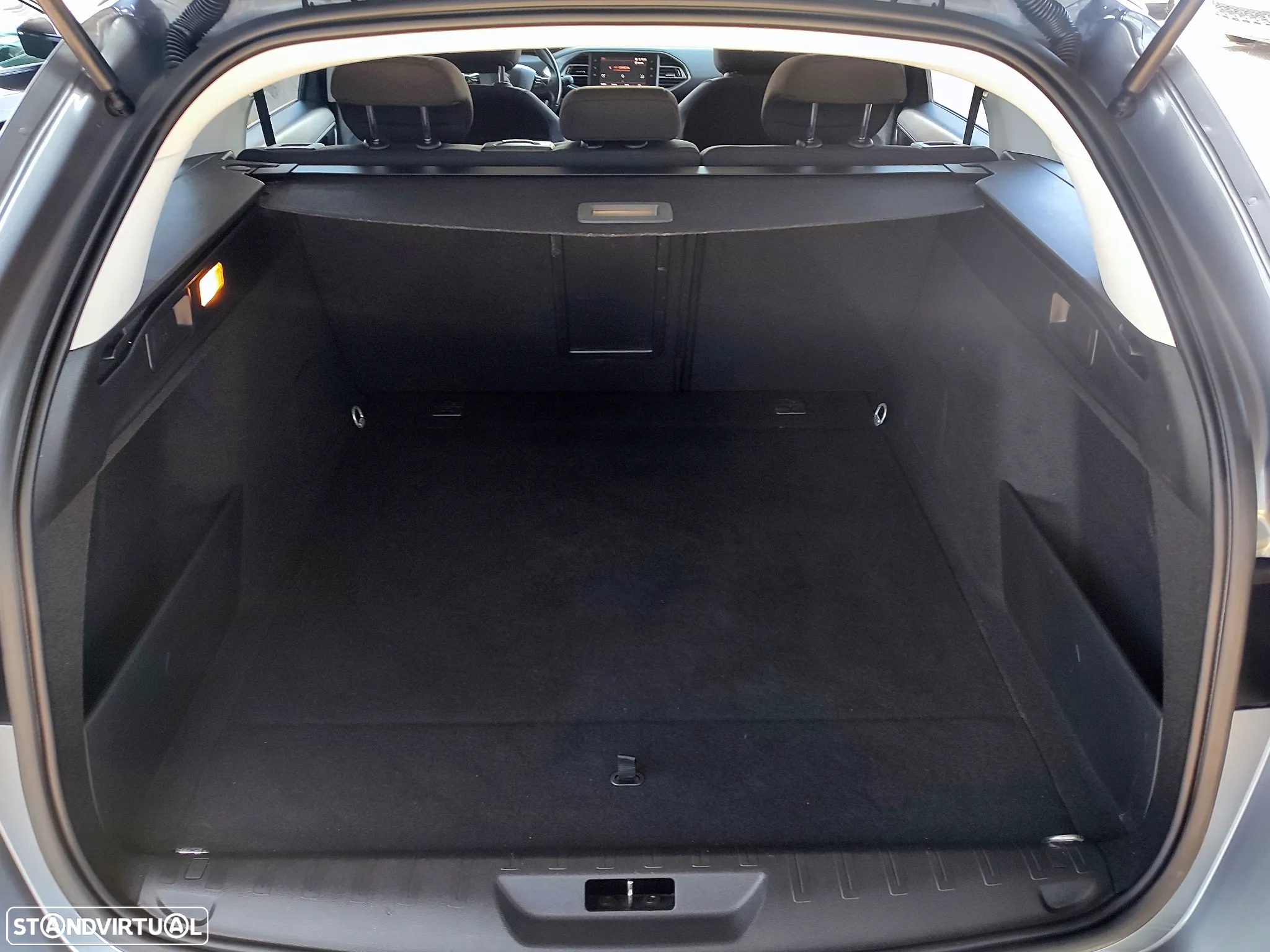 Peugeot 308 SW 1.5 BlueHDi Style - 9