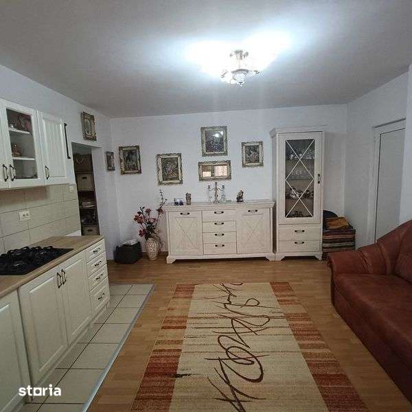 Apartament 3 camere situat in zona Piata Cetate 52 mp — fotografia 1