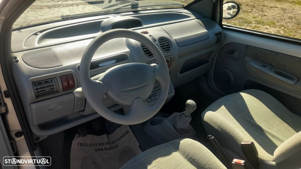 Renault Twingo 1.2 16V Privilége - 17