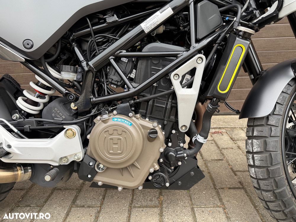 Husqvarna Svartpilen 401 - 4